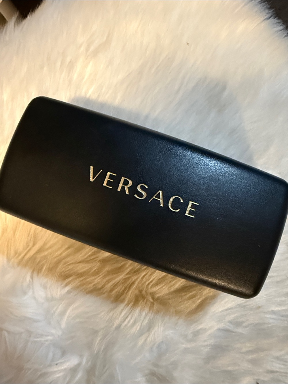 New Versace Black and Gold Medusa sunglasses with Case - Picture 6 of 6